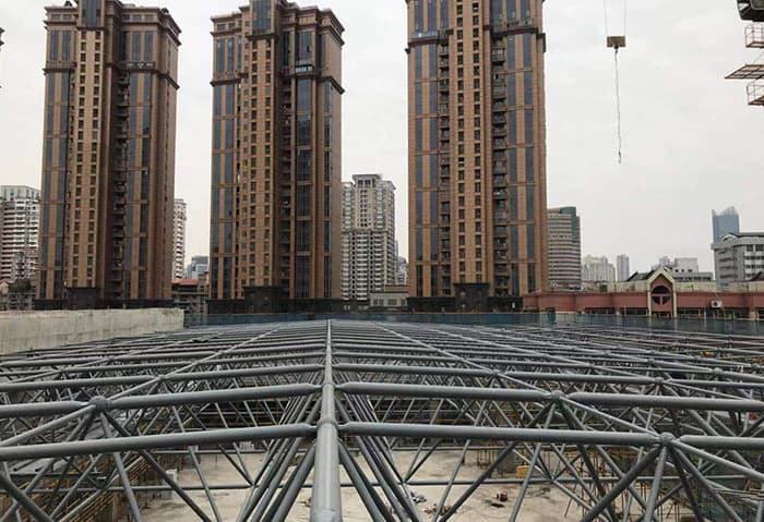 湖南螺栓球网架结构